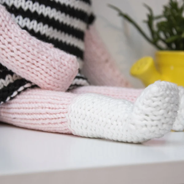 Strickpaket „Kootje, das Kuschelkaninchen“