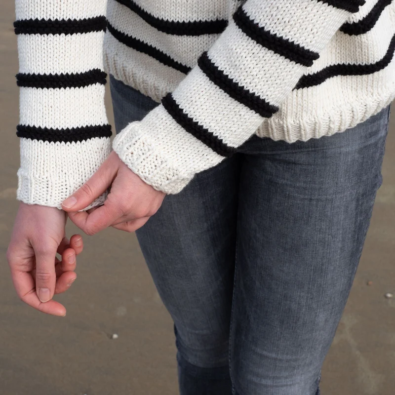 Yarn and Colors „Striped Jumper“ Strickpaket