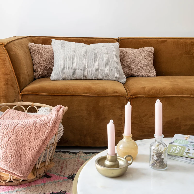 Ariadne at Home Studio: Kurs zum Stricken von Rippenmuster-Kissen