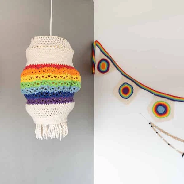 Yarn and Colors Rainbow Lamp Häkelpaket