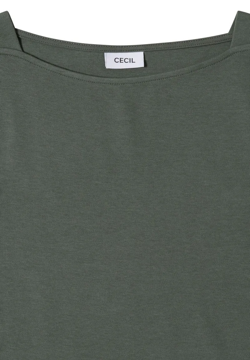 Basic Shirt mit U-Boot-Ausschnitt