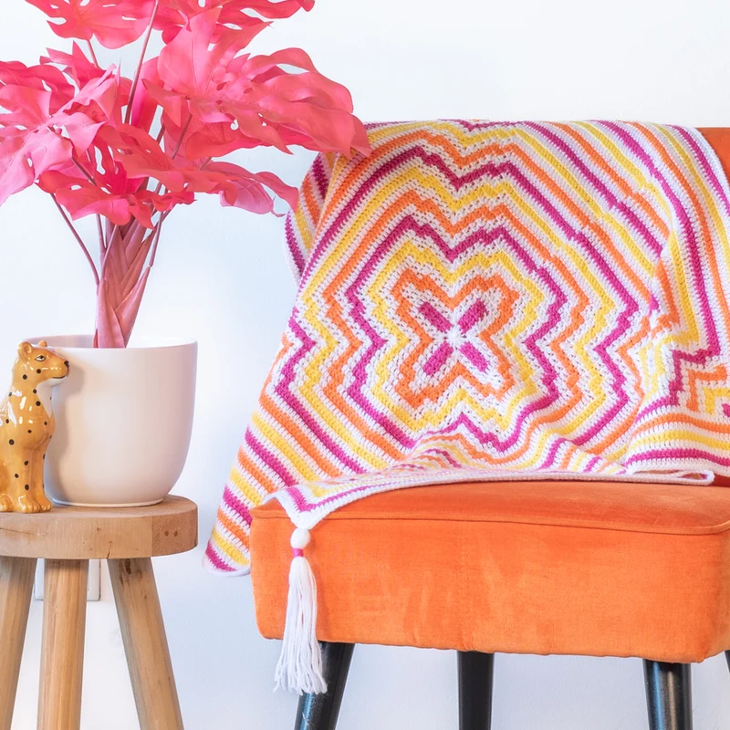 Yarn and Colors „Amazing Flower Blanket“ Häkelpaket