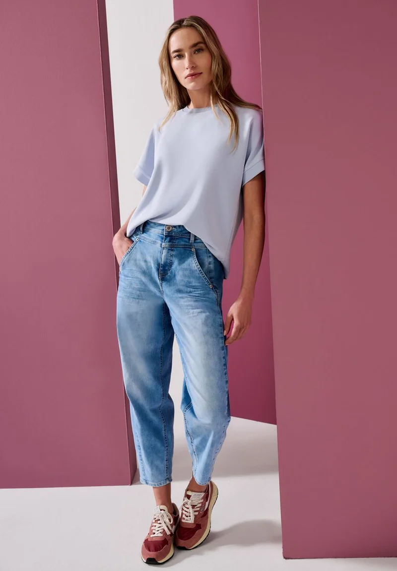 T-Shirt im Silk-Look mit Rundhals