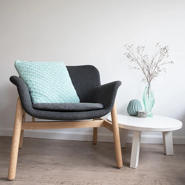 Yarn and Colors „Basketweave Comfy Cushion“ Häkelpaket