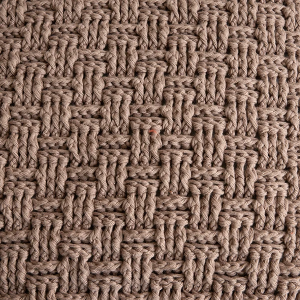 Yarn and Colors „Basketweave Comfy Cushion“ Häkelpaket