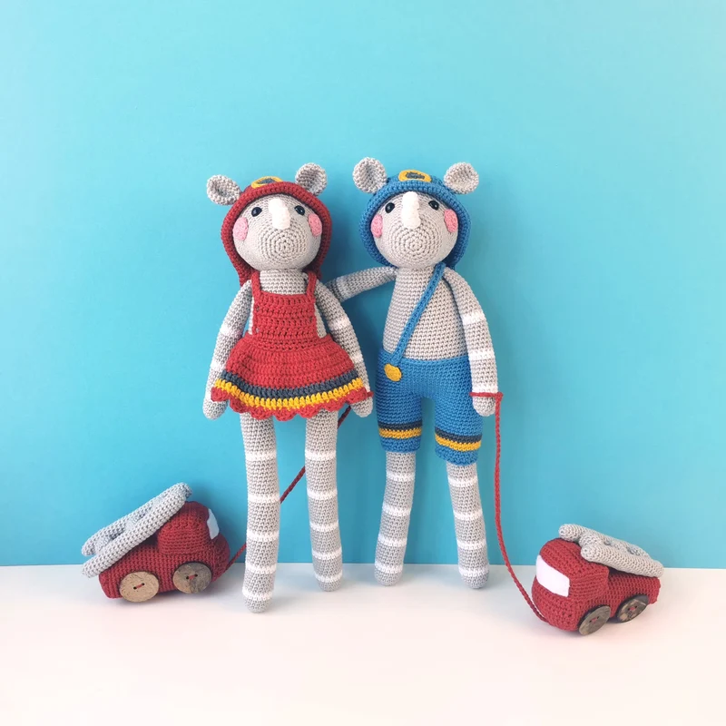 Feuerwehr-Nashörner Charlie & Cato – Häkelpaket – Mrs. Milly
