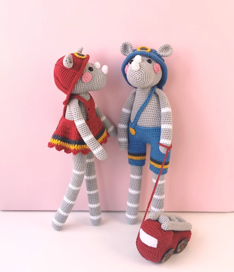 Feuerwehr-Nashörner Charlie & Cato – Häkelpaket – Mrs. Milly