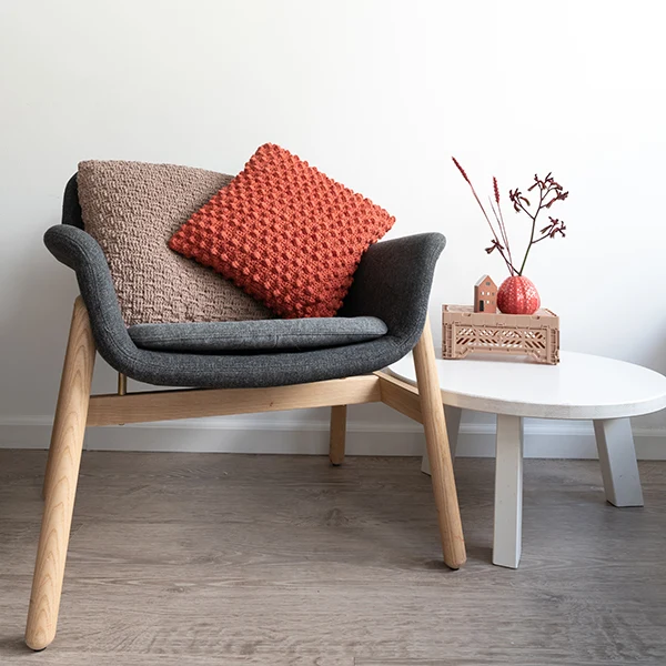 Yarn and Colors Bobbles Comfy Cushion Häkelpaket