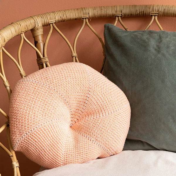 Yarn and Colors „Leaf Cushion“ Häkelpaket
