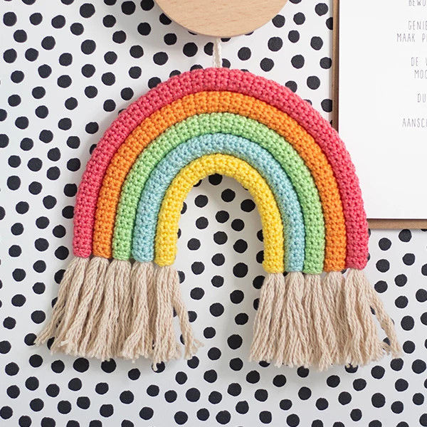 Wollplatz Regenbogen-Wandbehang-Häkelpaket