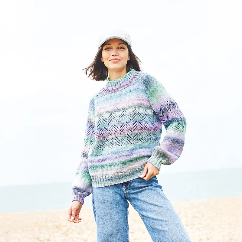 Stylecraft-Strickanleitung „Chromatic Round-And-Turtle-Neck-Pullover“ (2 Designs)