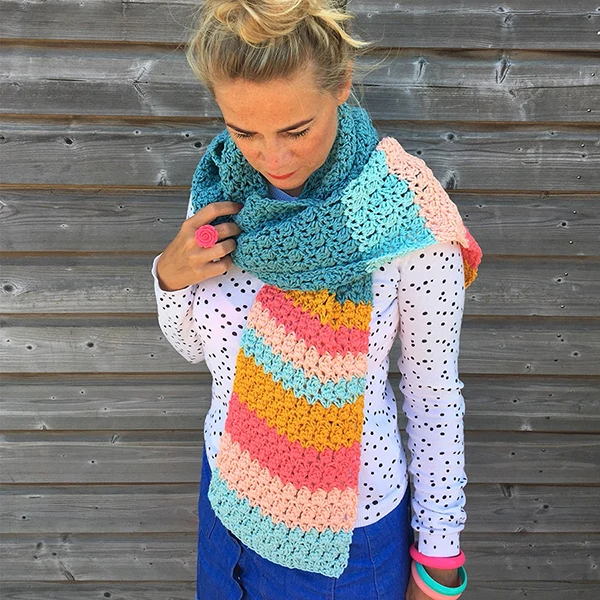 Yarn and Colors – Buntes Halstuch – Häkelpaket