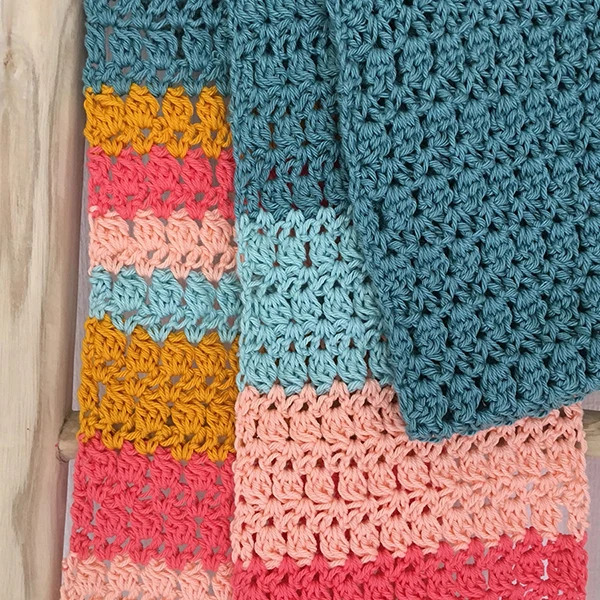 Yarn and Colors – Buntes Halstuch – Häkelpaket