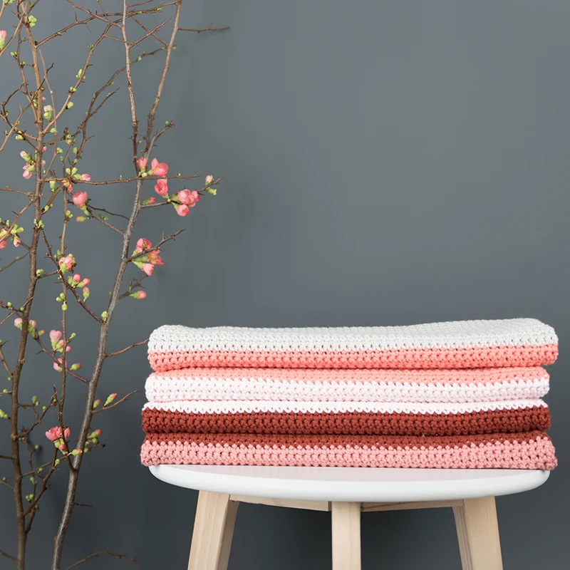 Yarn and Colors Blockdecke – Häkelpaket