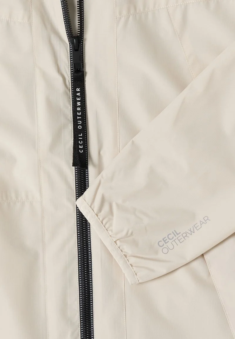 Jacke mit Kapuze und Tunnelzug