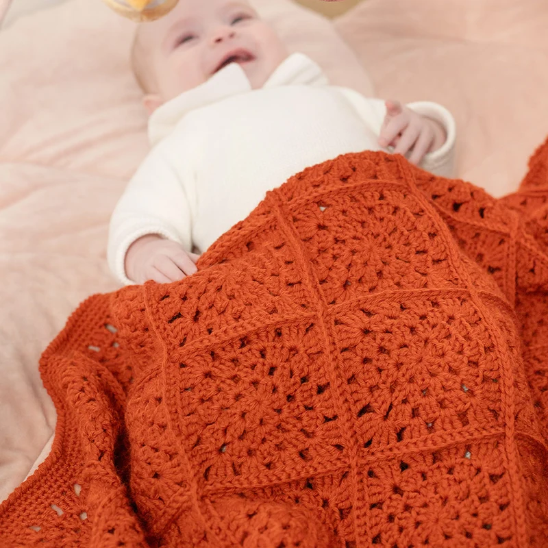 Granny Square-Babydecke für das Kinderbett, einfarbig – Häkelpaket