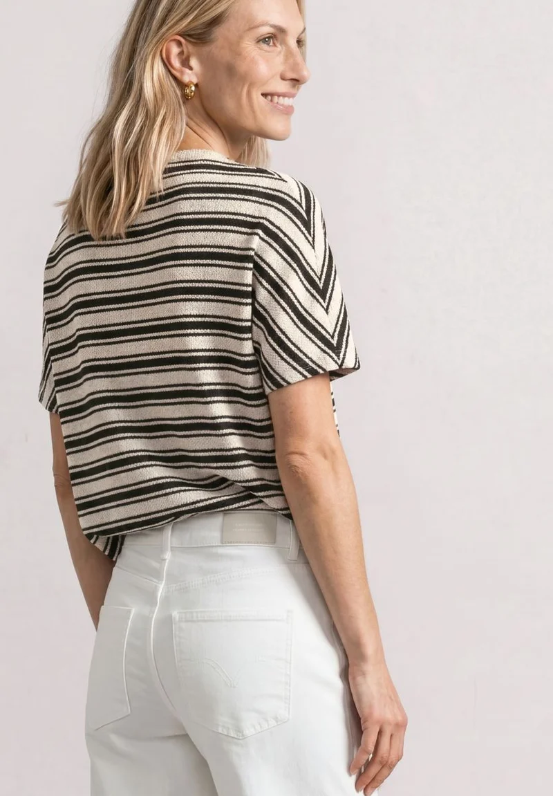 Shirt in Strick-Optik mit Rundhals