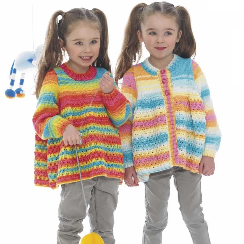 Strickanleitung Stylecraft Wondersoft Merry Go Round DK Nr. 8969 – Jacke und Pullover für Mädchen