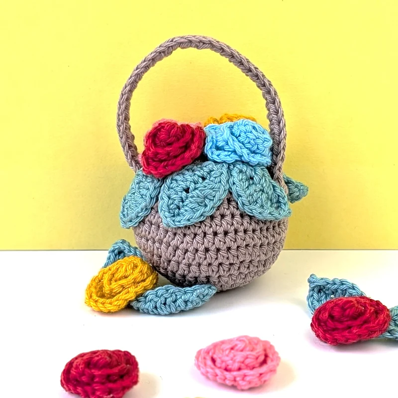 Häkelpaket „Bibi, das Blumenzicklein“ – Mrs. Milly