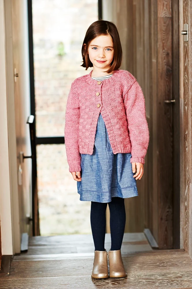 Strickanleitung Stylecraft Life DK Nr. 9552 – Strickjacken für Mädchen