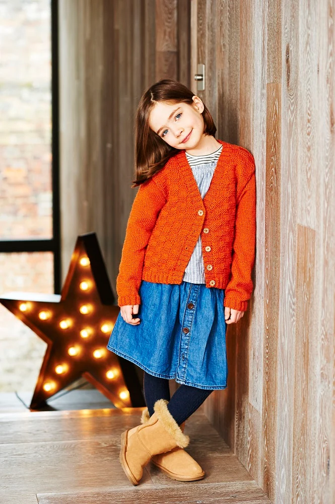 Strickanleitung Stylecraft Life DK Nr. 9552 – Strickjacken für Mädchen