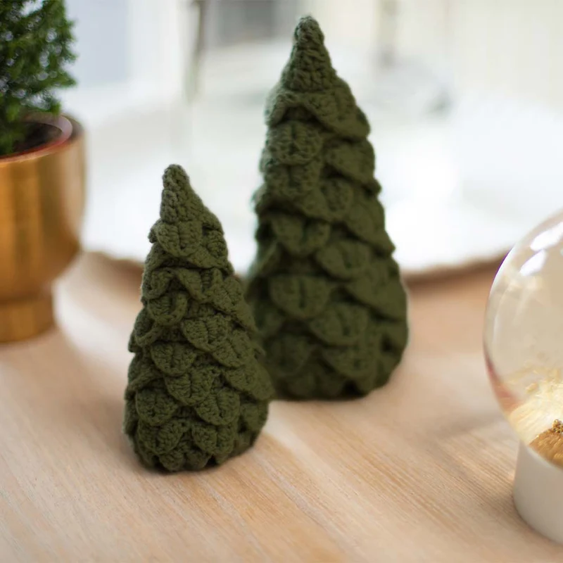 Häkelpaket „Mixed Up“-Weihnachtsbäumchen