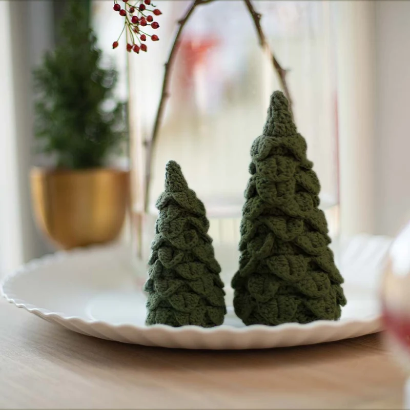 Häkelpaket „Mixed Up“-Weihnachtsbäumchen