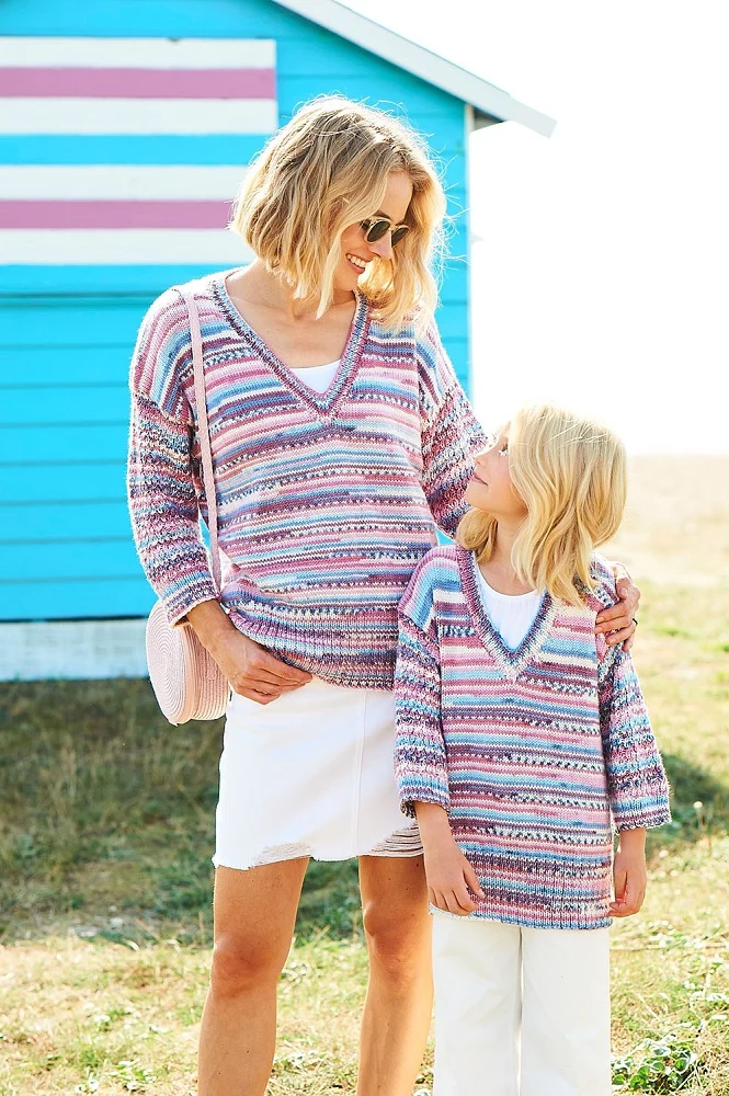 Strickanleitung Stylecraft You & Me DK Nr. 9823 Pullover