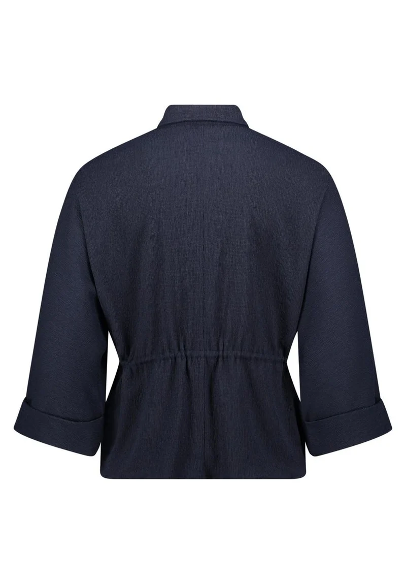 Blusenjacke