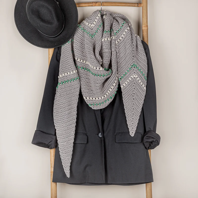 Yarn and Colors – Häkelpaket für einen asymmetrischen Schal