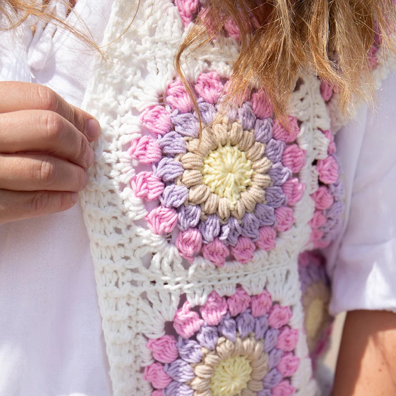 Häkelpaket „Pastel Sunset Gilet“ – Abschlussstiche