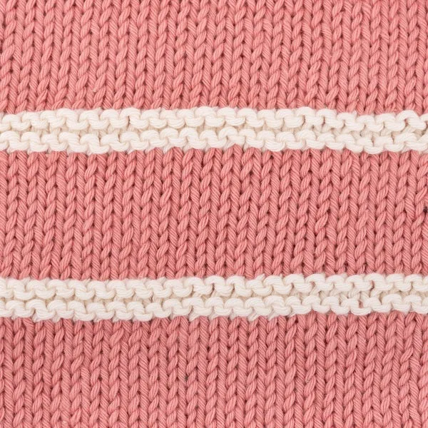 Yarn and Colors „Striped Jumper Reversed“ Strickpaket