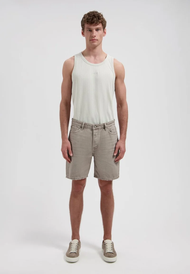 DS_Logan 5 Pocket Short