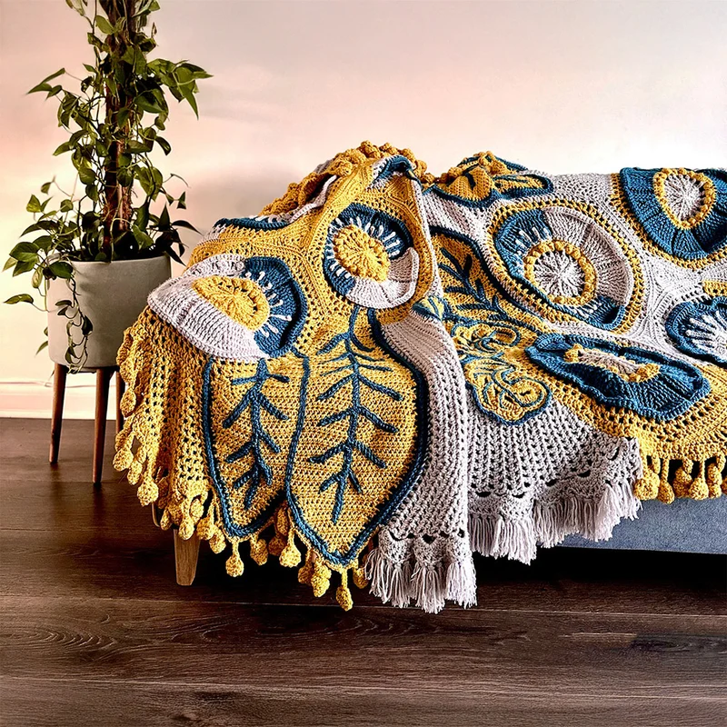 Häkelpaket für die Decke „Floral Blooms“ – The Queen of Loops
