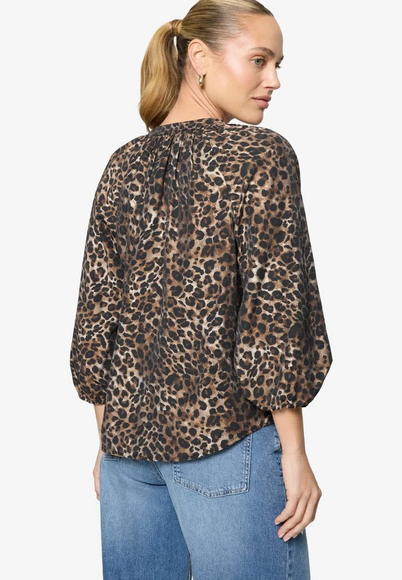 Schlupfbluse mit Leoprint