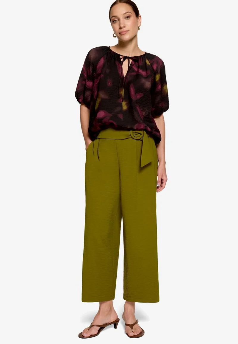 Culotte mit Schnalle