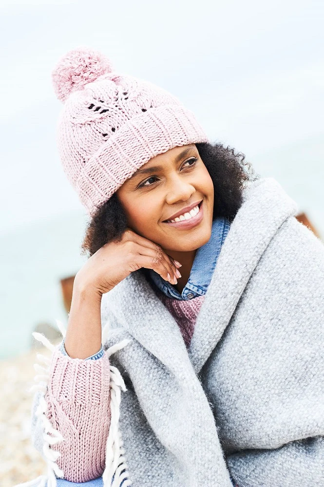 Strickanleitung Stylecraft Bellissima Chunky Nr. 9692: Pullover, Mütze und Schal