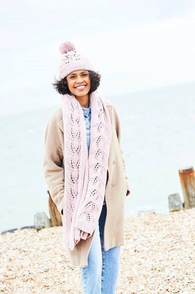 Strickanleitung Stylecraft Bellissima Chunky Nr. 9692: Pullover, Mütze und Schal