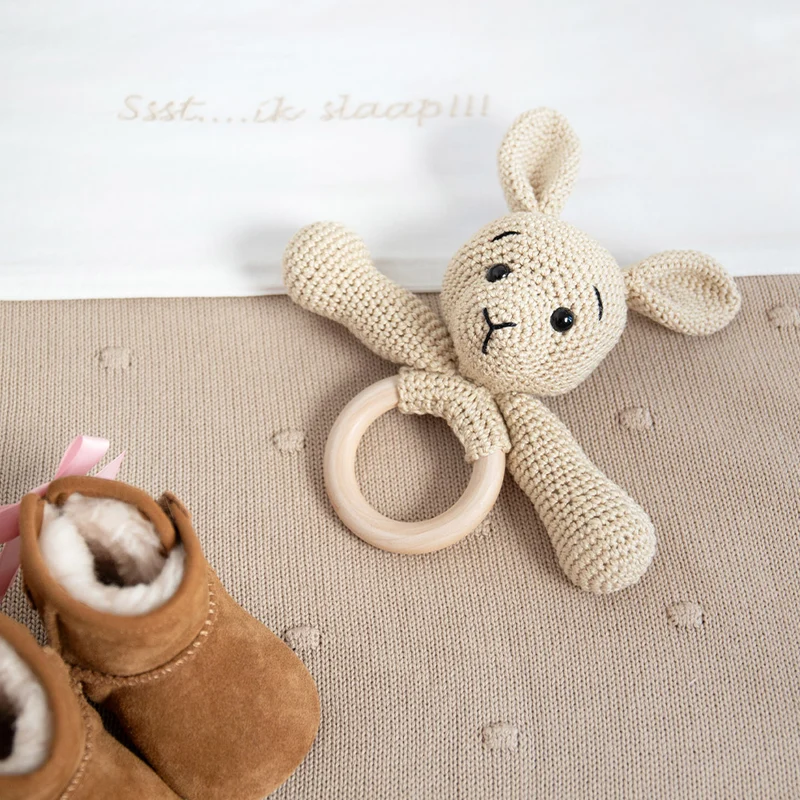 Kaninchen-Rassel – Go Handmade Sensory Kit Häkelpaket