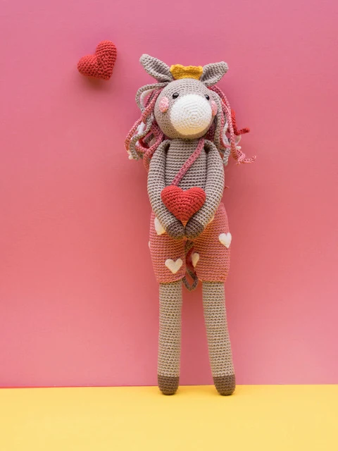 Polly, das Herzchenpferd – Häkelpaket – Mrs. Milly