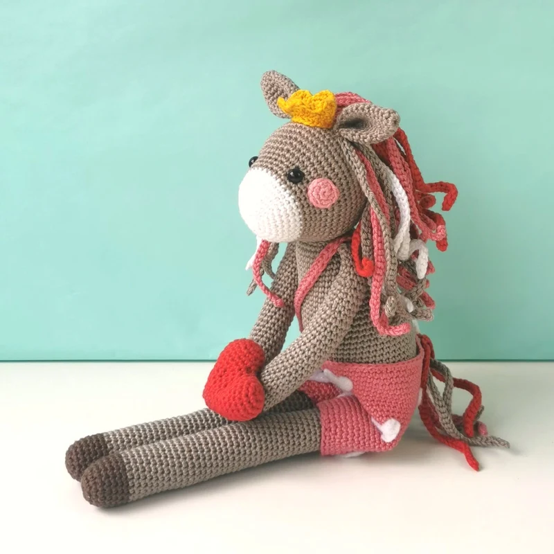 Polly, das Herzchenpferd – Häkelpaket – Mrs. Milly