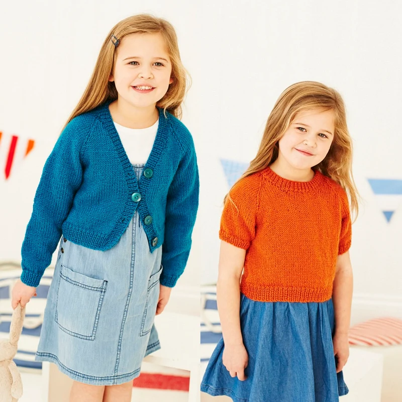 Strickanleitung Stylecraft Life DK Nr. 8904: Top und Jacke für Mädchen