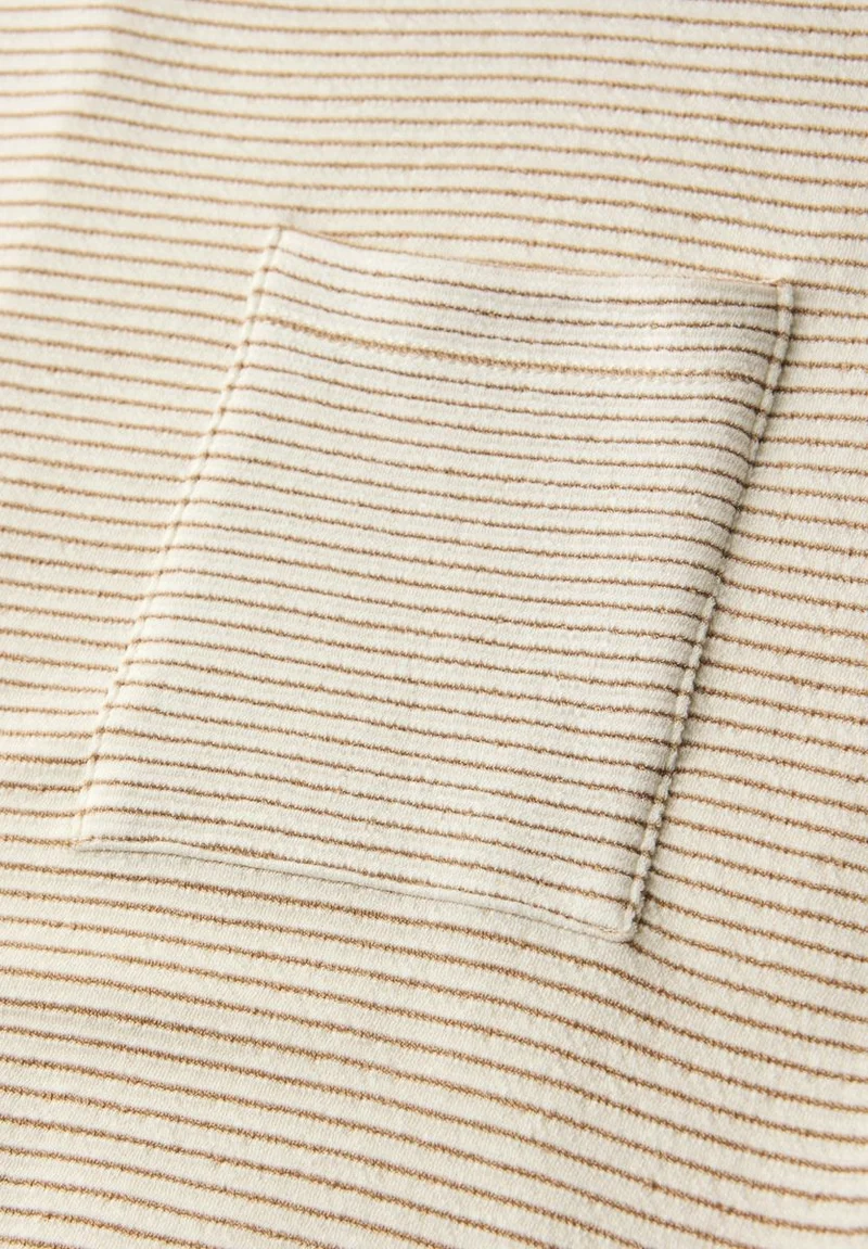 Kurzarmshirt mit Strukturstreifen