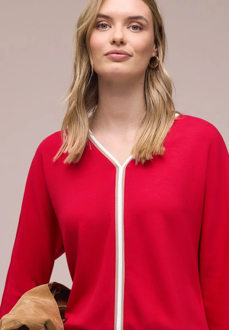 3/4-Arm Shirt mit Kontrastdetail