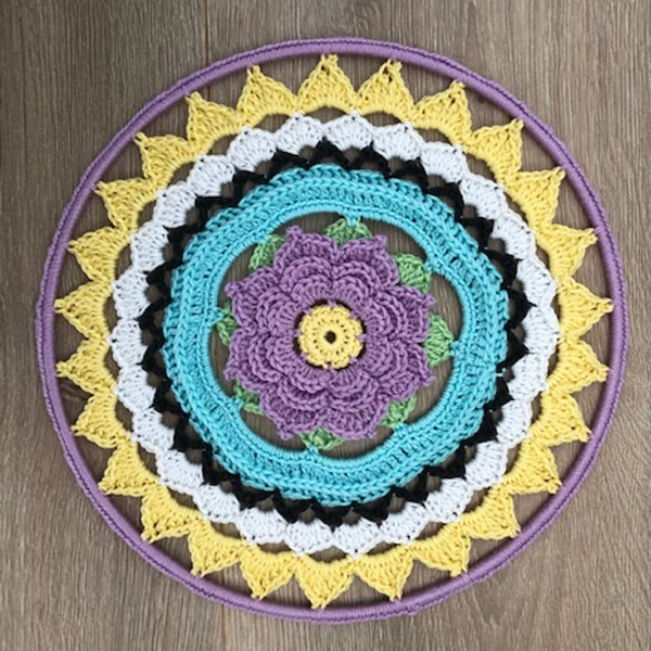 Häkelanleitung „Mandala Fiorella“