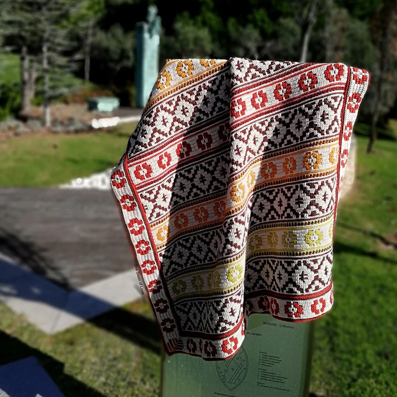 „When Summer Turns Into Fall“ – Häkelpaket für eine Decke – One Skein of Love