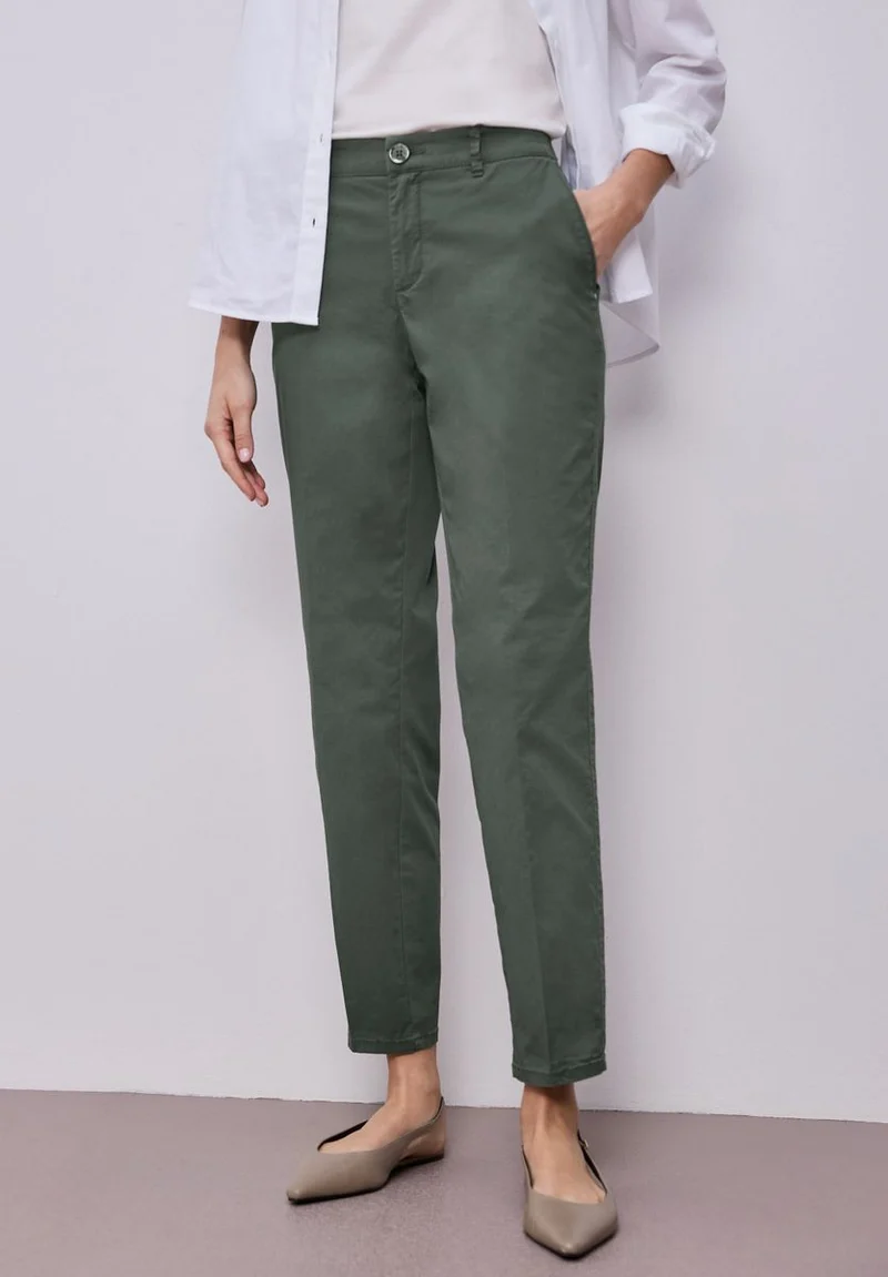Chino im Casual Fit in softer Qualität