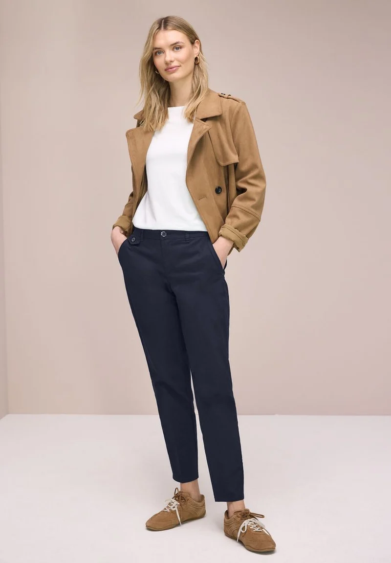 Chino im Casual Fit in softer Qualität