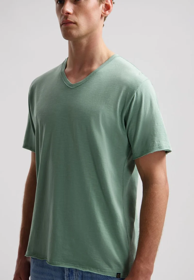 DS_Stewart Tee