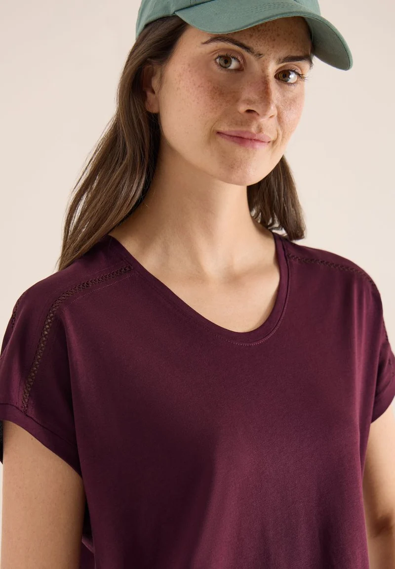 T-Shirt mit V-Neck und Spitzendetail